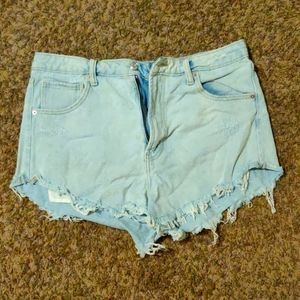 Distressed shorts